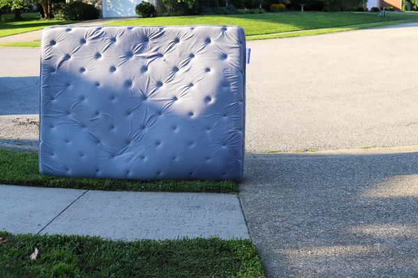 Mattress Removal Service in Davis